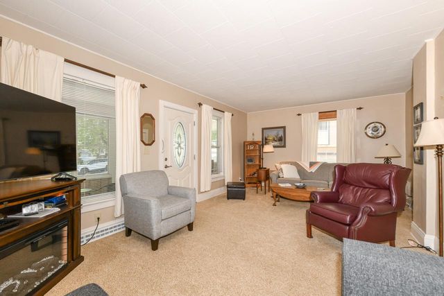 449 James STREET, Burlington, WI 53105