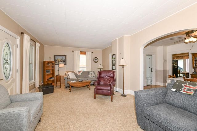 449 James STREET, Burlington, WI 53105