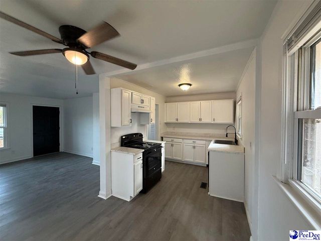 1723 Bloomfield Road, Cheraw, SC 29520