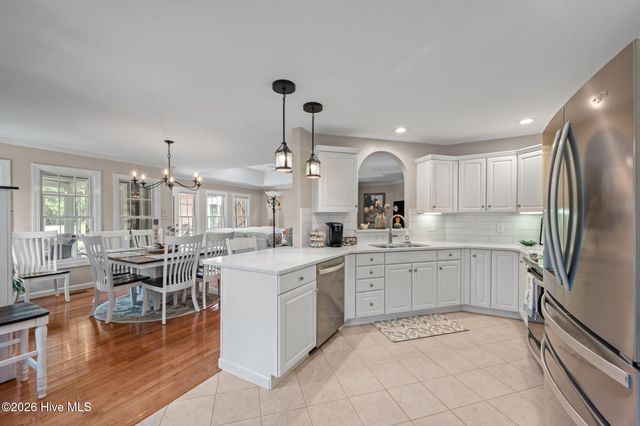 112 Southern Hills Drive, New Bern, NC 28562