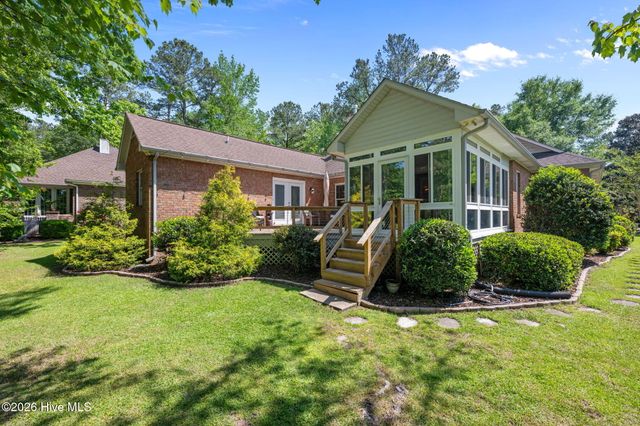 112 Southern Hills Drive, New Bern, NC 28562