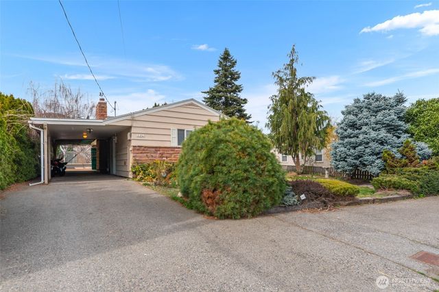 1104 Poplar Avenue, Wenatchee, WA 98801