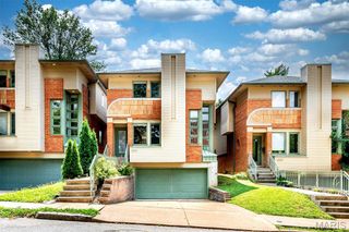 6844 Glades Avenue, St Louis, MO 63139