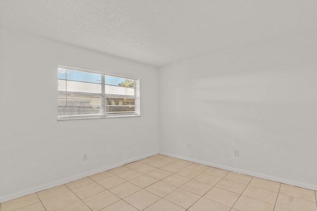 1546 43rd Avenue, Vero Beach, FL 32960