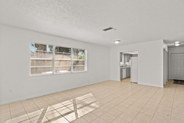 1546 43rd Avenue, Vero Beach, FL 32960