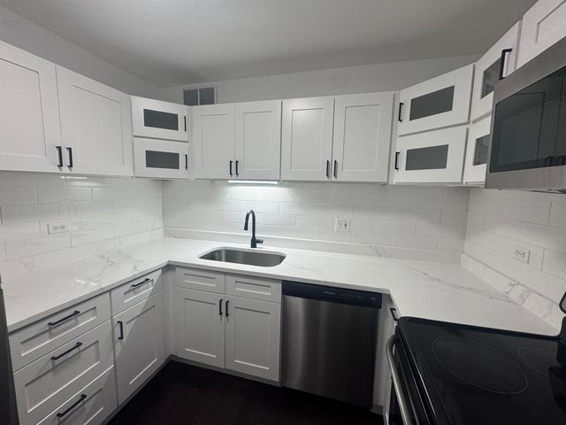 211 E Ohio Street 1003, Chicago, IL 60611