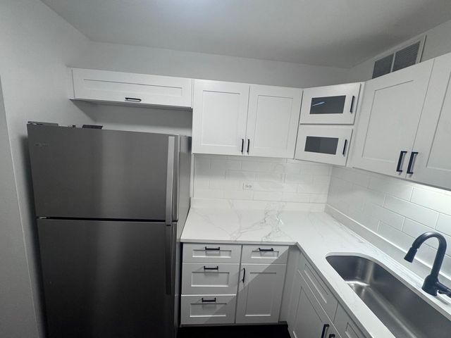 211 E Ohio Street 1003, Chicago, IL 60611