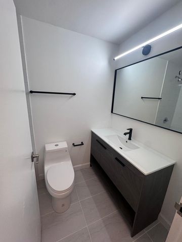 211 E Ohio Street 1003, Chicago, IL 60611