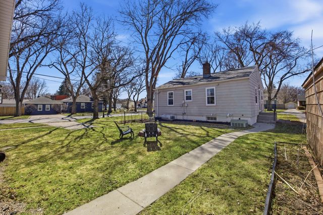 1501 10TH Street N, Fargo, ND 58102