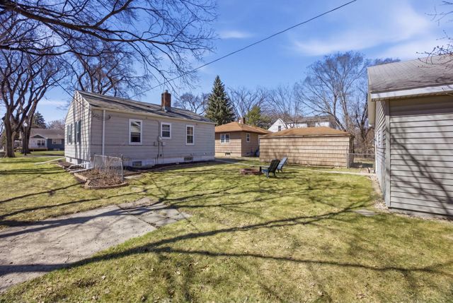 1501 10TH Street N, Fargo, ND 58102