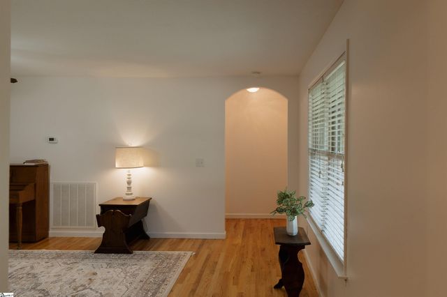 296 Nodine Road, Campobello, SC 29322