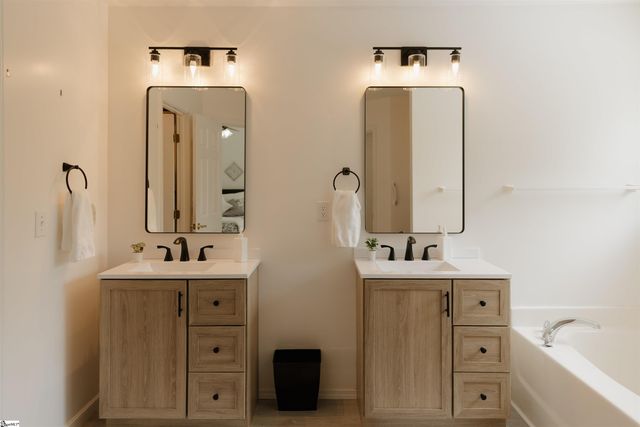 296 Nodine Road, Campobello, SC 29322