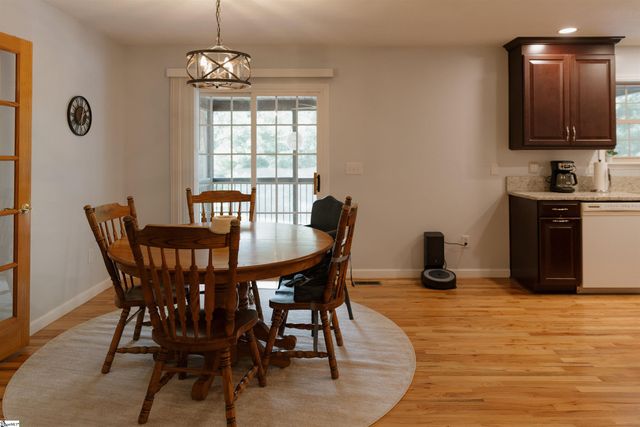 296 Nodine Road, Campobello, SC 29322