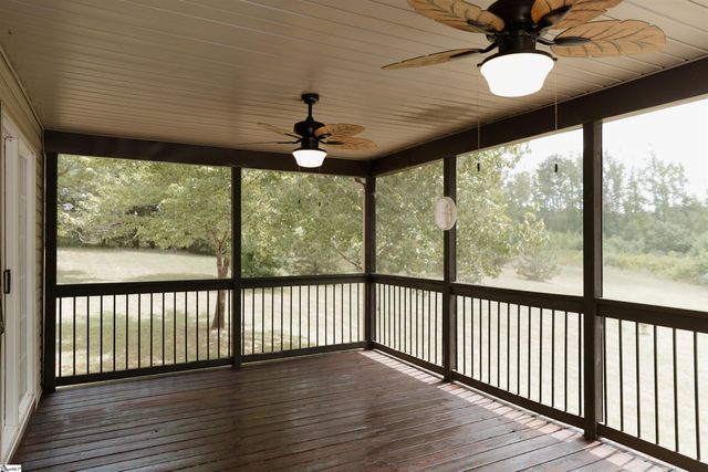 296 Nodine Road, Campobello, SC 29322