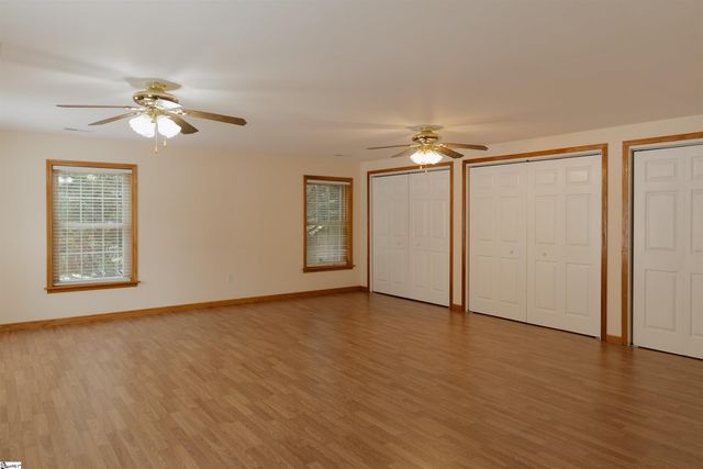 296 Nodine Road, Campobello, SC 29322