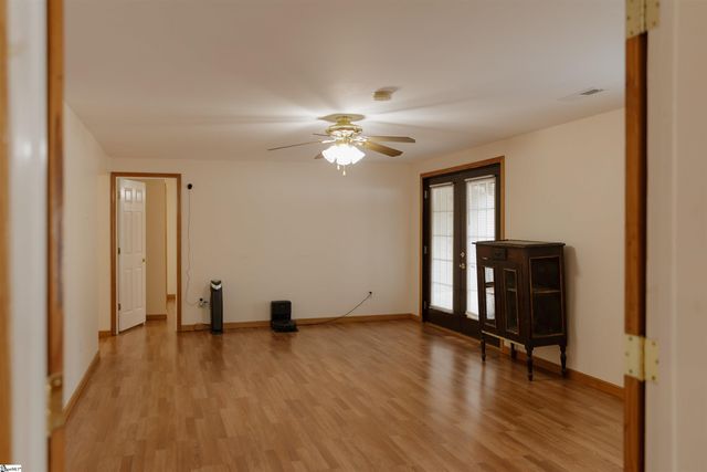 296 Nodine Road, Campobello, SC 29322