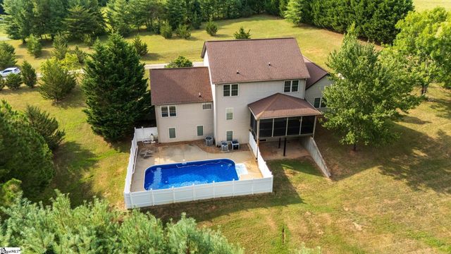 296 Nodine Road, Campobello, SC 29322