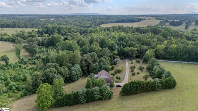 296 Nodine Road, Campobello, SC 29322