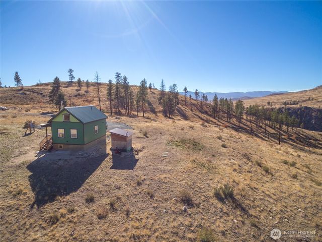 454 Harmony Heights, Brewster, WA 98812