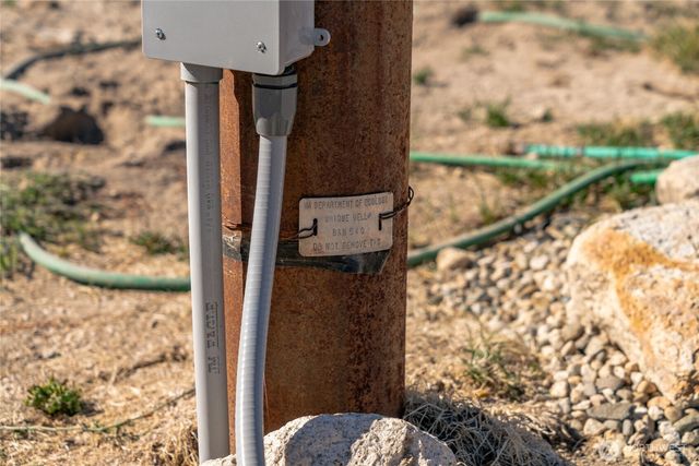 454 Harmony Heights, Brewster, WA 98812