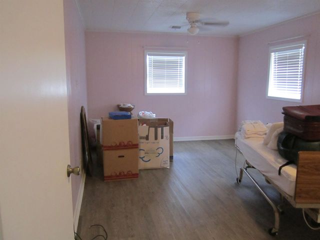 105 E 13th St, Larose, LA 70373