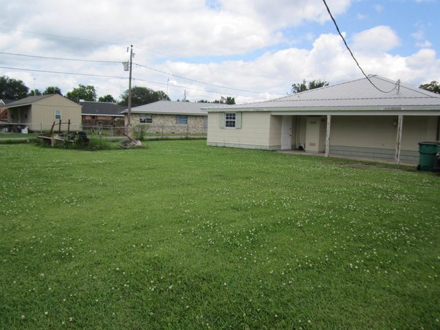 105 E 13th St, Larose, LA 70373