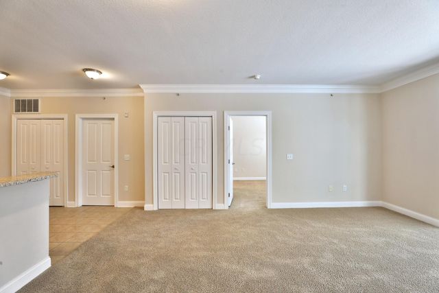 960 Perry Street, 207, Columbus, OH 43215