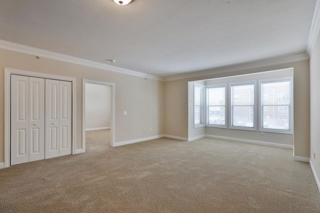 960 Perry Street, 207, Columbus, OH 43215