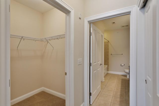 960 Perry Street, 207, Columbus, OH 43215