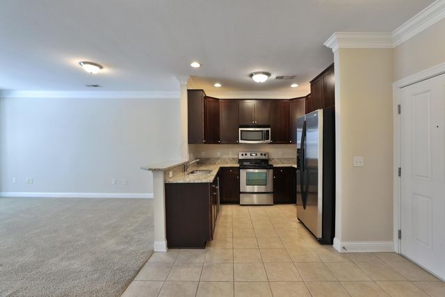 960 Perry Street, 207, Columbus, OH 43215