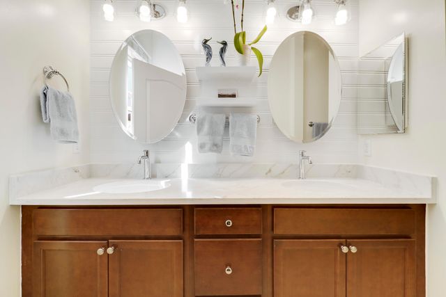 9504 SW Merlin Court, Stuart, FL 34997