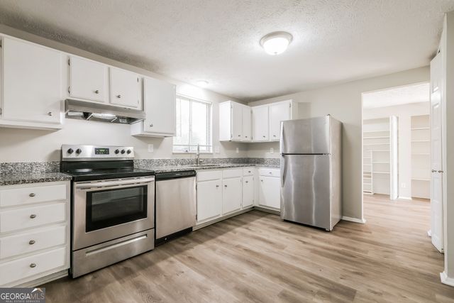 5200 Martins Crossing Road, Stone Mountain, GA 30088