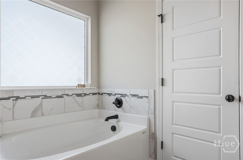 Image 9 of property listing at 267 Timberlake Drive, Guyton, GA 31312