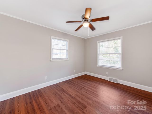 3918 Tipperary Place, Charlotte, NC 28215