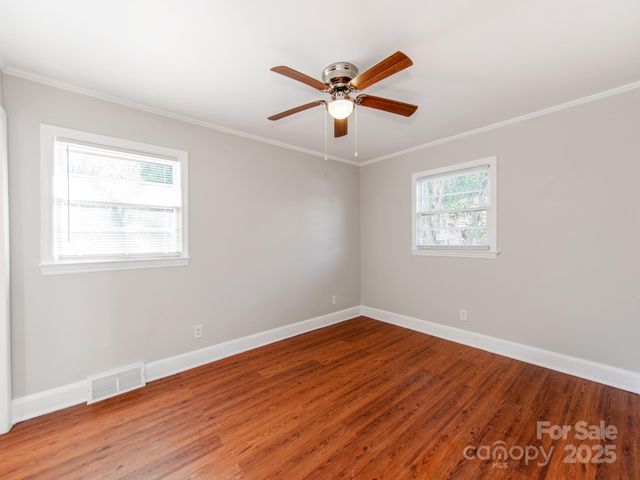 3918 Tipperary Place, Charlotte, NC 28215