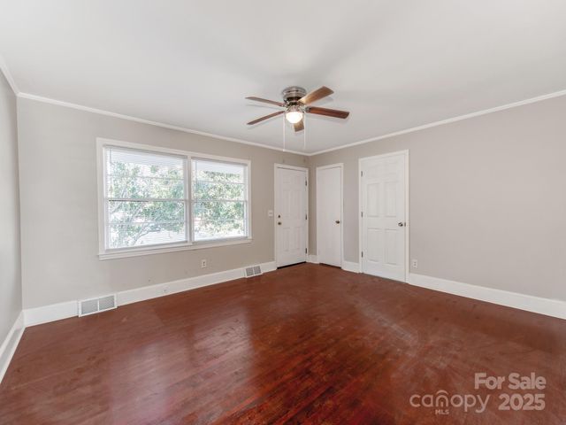 3918 Tipperary Place, Charlotte, NC 28215