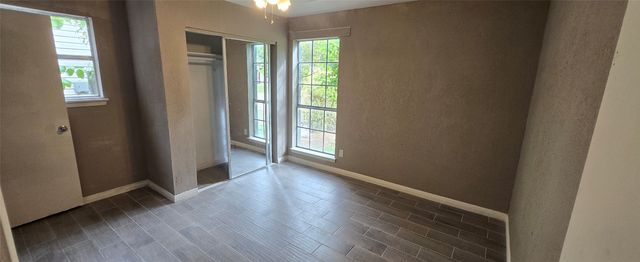 1702 Pisces Street, Grand Prairie, TX 75051