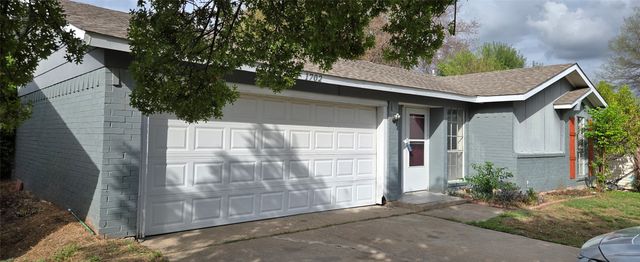 1702 Pisces Street, Grand Prairie, TX 75051