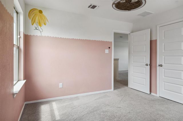 925 Yellow Ribbon CV, Jarrell, TX 76537
