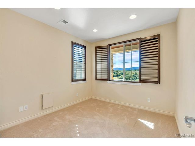 4415 Echo Ct, Larkspur, CO 80118