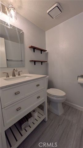 1637 English, Corona, CA 92879