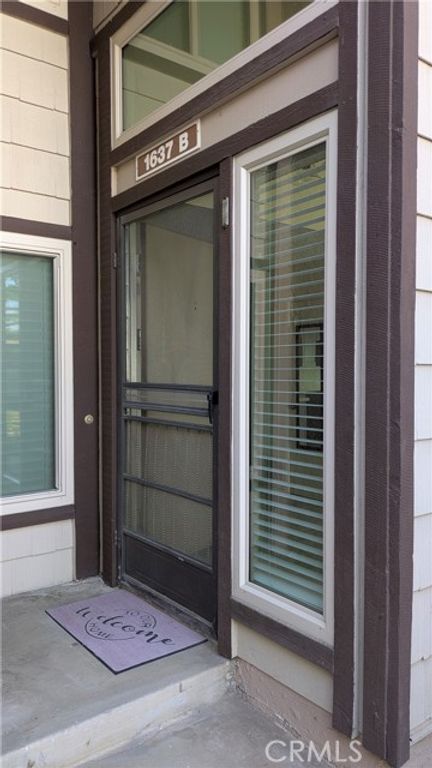 1637 English, Corona, CA 92879