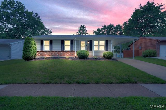 662 Green Forest Drive, Fenton, MO 63026
