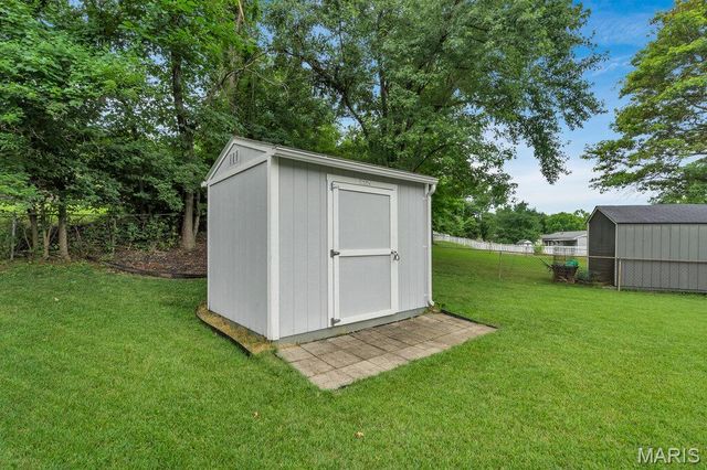 662 Green Forest Drive, Fenton, MO 63026