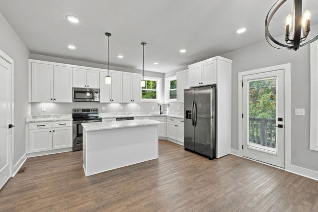 2209B 24th Ave, N, Nashville, TN 37208