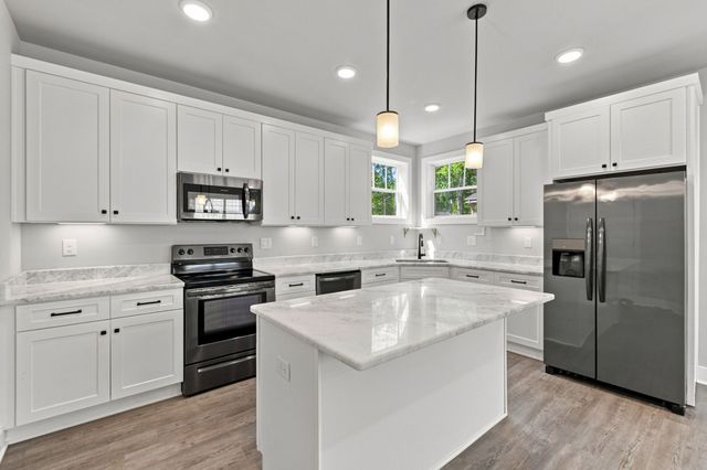 2209B 24th Ave, N, Nashville, TN 37208
