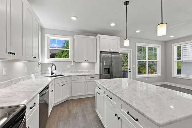 2209B 24th Ave, N, Nashville, TN 37208