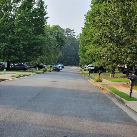5219 Leecroft Drive, Buford, GA 30518