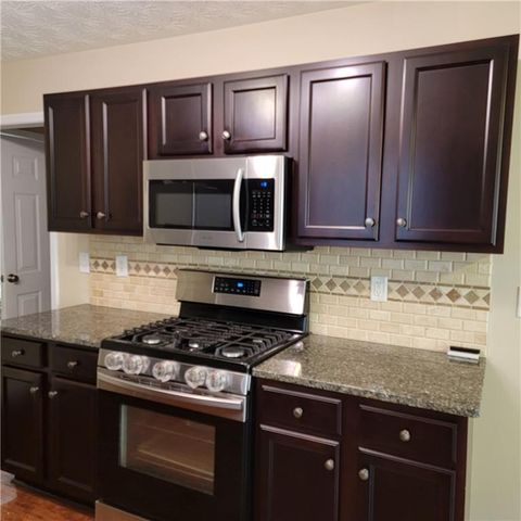 5219 Leecroft Drive, Buford, GA 30518