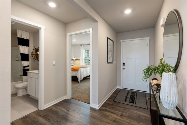 2262 SE Creekhill Way, West Des Moines, IA 50265